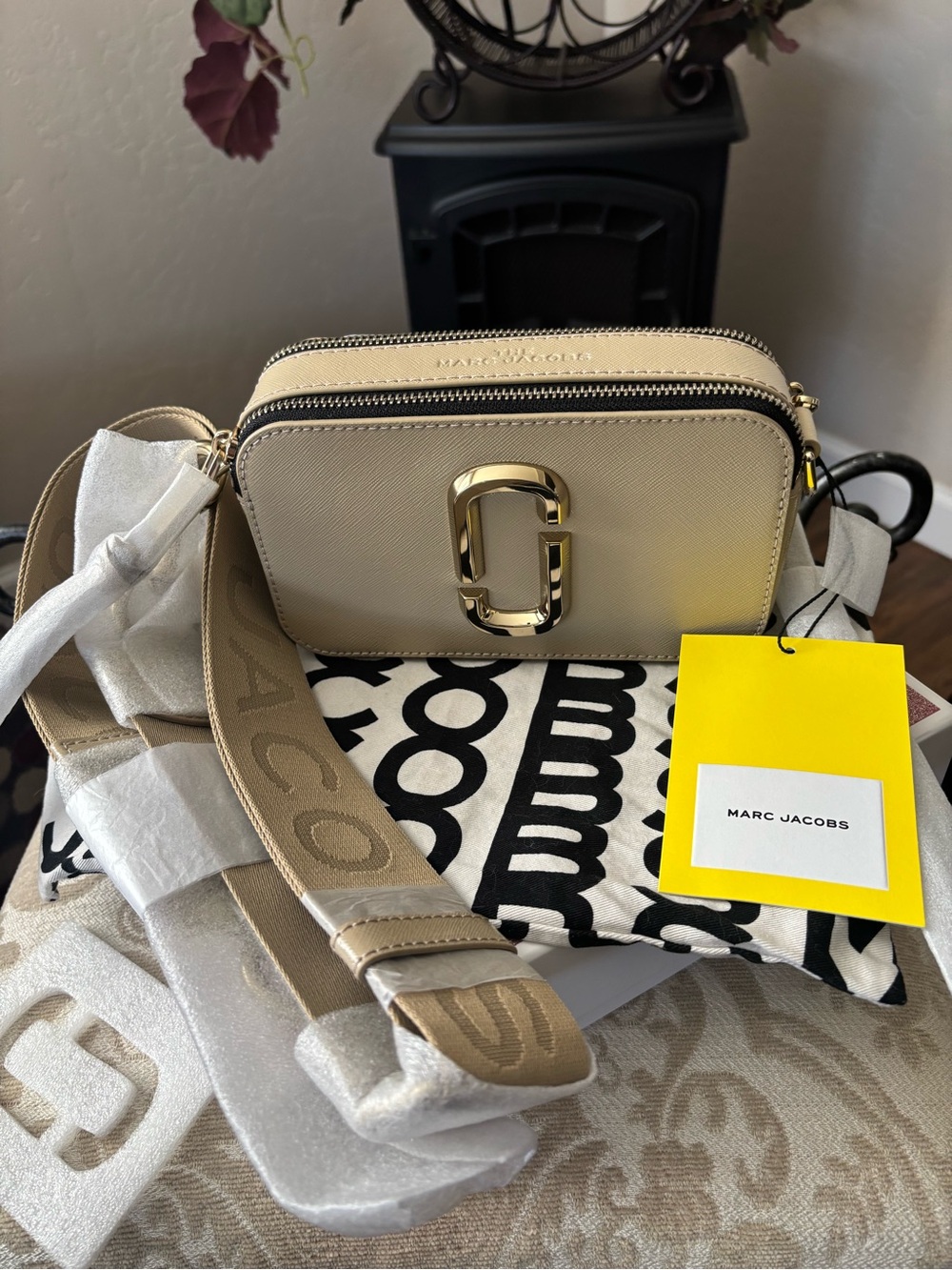 Marc Jacobs Cream/Beige Double-Zip Snapshot Crossbody with Gold Hardware